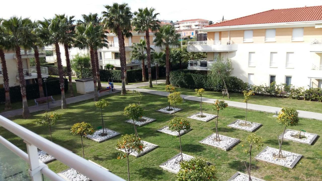 Apartamento Les Jardins D'Antibes Exterior foto